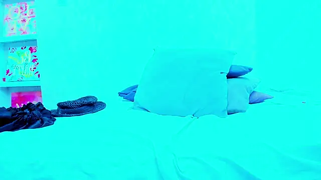 Rebeccamitchell online show from April 13, 2:40 pm