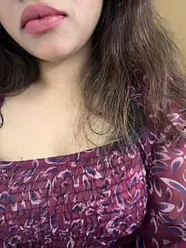 riya sharma11 online show from February 8, 6:00 pm