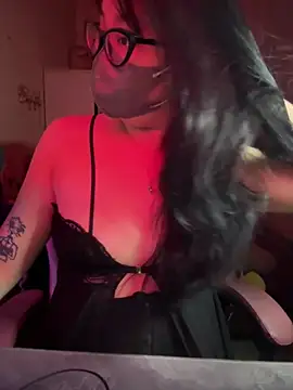 HaleyKin online show from May 21, 2:26 pm