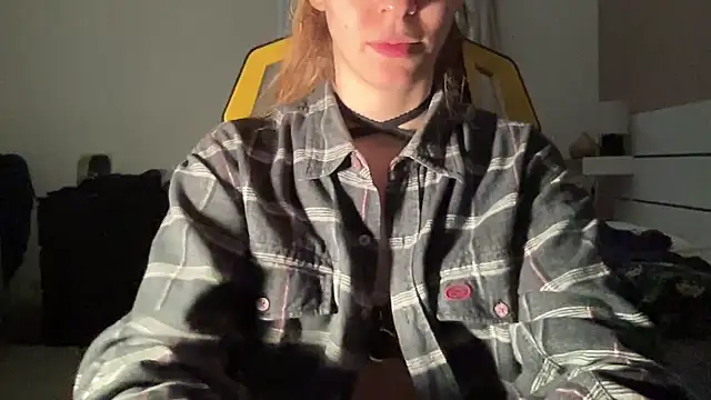 petiteetoile online show from February 17, 2:49 pm