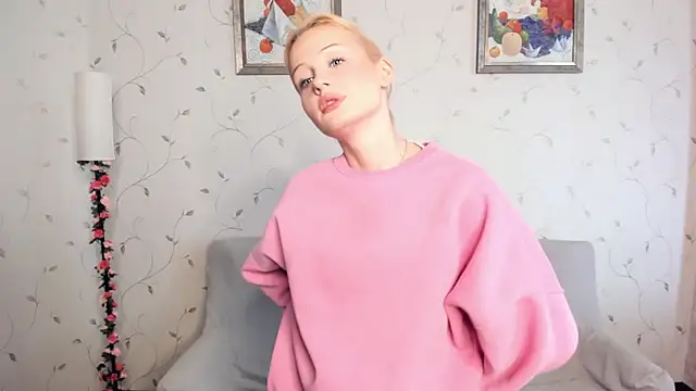 LolaStusse online show from February 15, 8:13 am