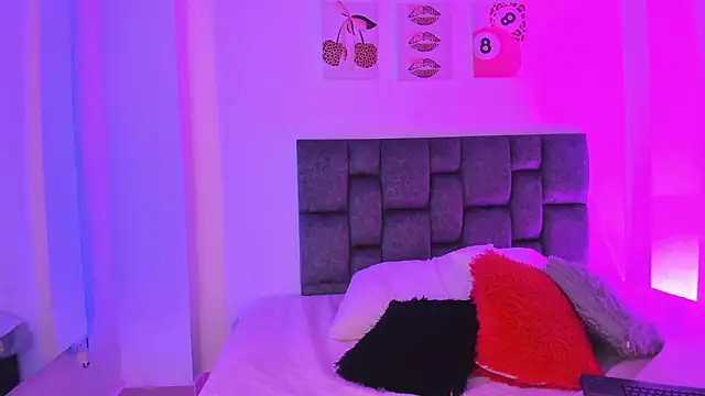 Madison Rosee online show from March 4, 11:28 am