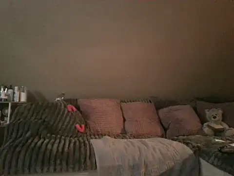 NatalieColt online show from March 3, 4:35 pm