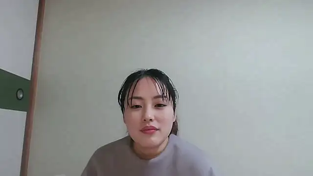 yuri-japan online show from March 10, 2:15 am