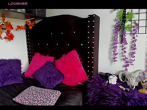 Midory 6 online show from April 17, 7:05 pm