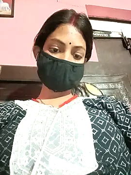 BIG QWEEN NO1 online show from April 4, 11:31 am