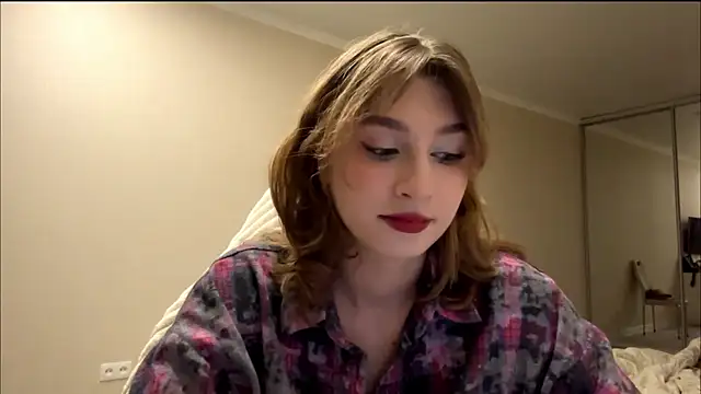 ElliKrovel online show from February 19, 3:11 pm