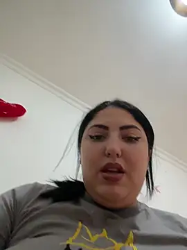 Amber Sinn online show from April 30, 1:27 pm