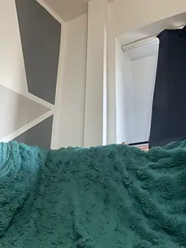 Amber Sinn online show from July 6, 4:20 pm