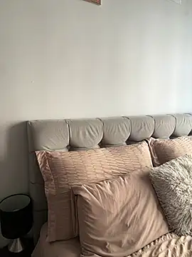 RachelWeisz  online show from February 21, 8:31 pm