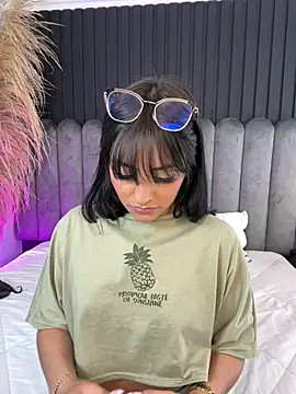 Nanda vixen  online show from March 9, 2:26 am