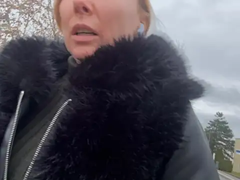 JenyJanys online show from February 19, 1:10 pm