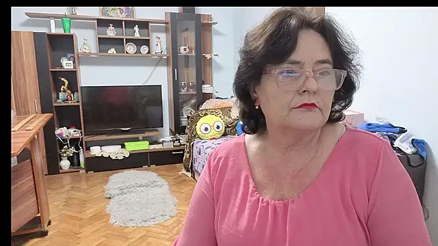 xMaryxAnne online show from March 8, 5:39 pm