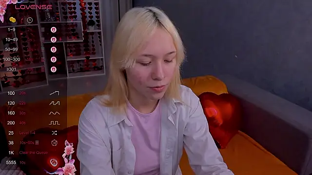 EmilyTrase online show from February 14, 1:51 am