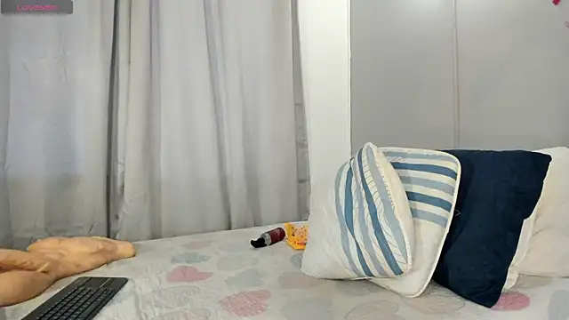 Britanny W online show from April 9, 7:19 pm