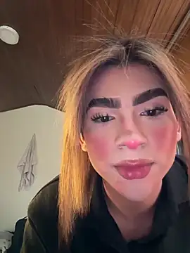 MiaVannesa  online show from April 5, 8:19 pm