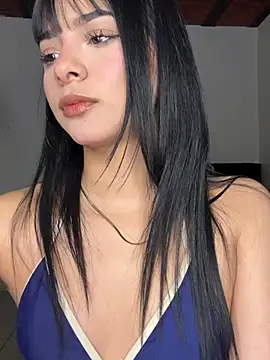 LARIISSAEVANS online show from March 8, 3:43 am