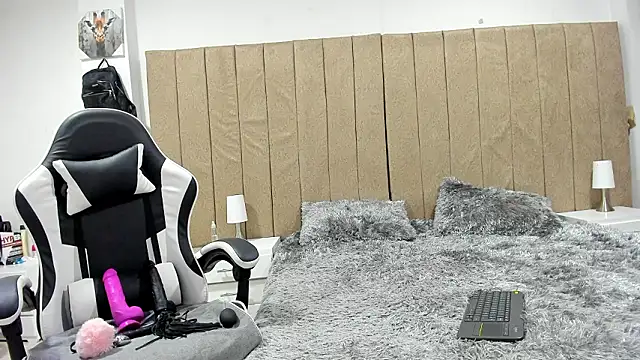 valery slim18 online show from March 15, 7:54 am