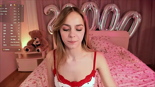 lillit vivit online show from April 10, 1:17 pm