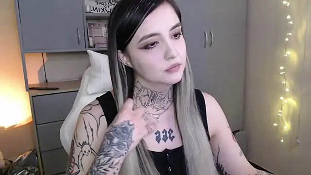 Rin Tozier online show from February 26, 1:37 am