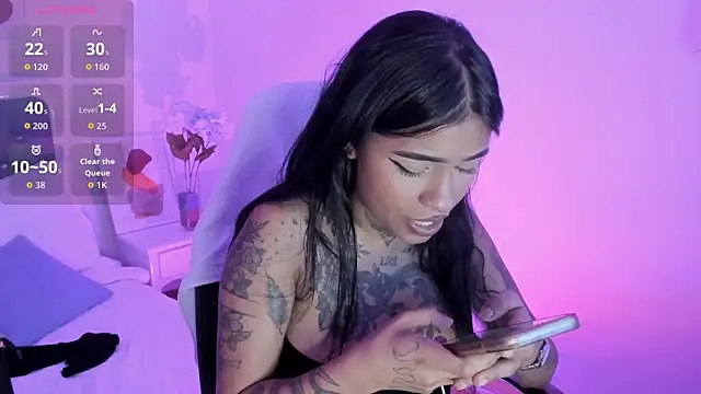 Aisha Haddad online show from February 17, 3:22 pm