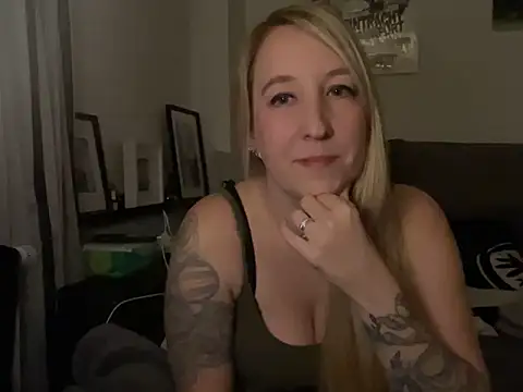 Ninimaus online show from March 12, 8:11 pm