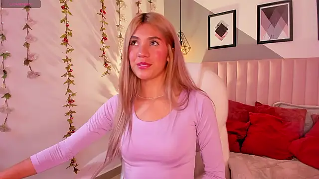 Chris Velvett online show from March 18, 9:09 pm