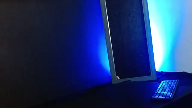 Victoria 1126 online show from February 28, 11:15 pm