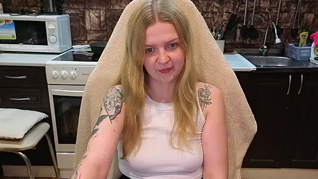 AnitaXVine online show from July 22, 4:52 pm