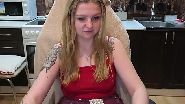 AnitaXVine online show from August 3, 8:03 pm