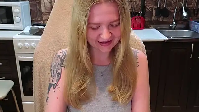 AnitaXVine online show from June 25, 7:37 pm