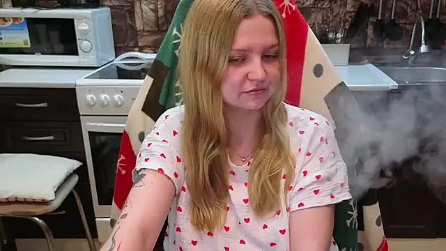 AnitaXVine online show from July 12, 3:13 pm