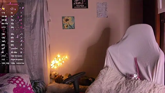 Snapshot of Hanna_Tm chatting on February 26, 1:48 am Hanna Tm online show from February 26, 1:48 am