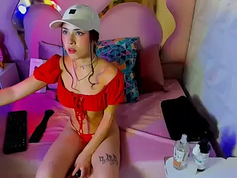 Snapshot of ElaSalvatorehh chatting on February 19, 3:22 pm ElaSalvatorehh online show from February 19, 3:22 pm