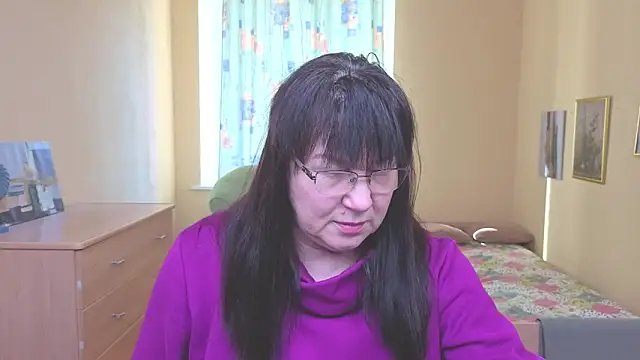 Tori Twirl online show from February 23, 8:14 am