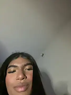 lulusexyy online show from April 15, 9:37 pm