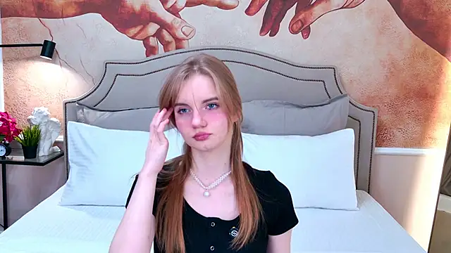 ElfieWhite online show from March 20, 3:06 pm