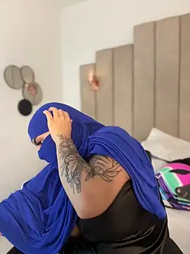 rashaaa  online show from March 12, 3:53 am