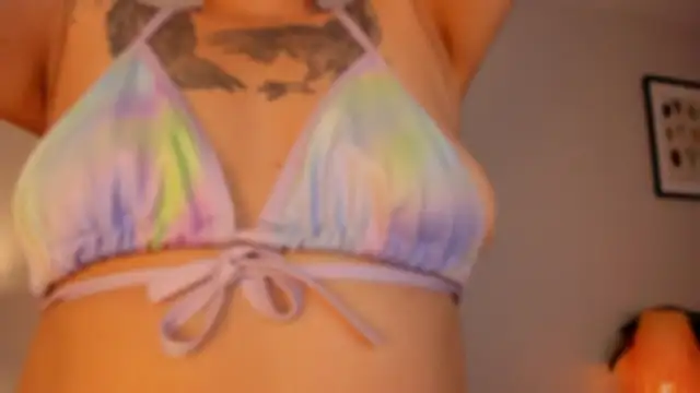 ScarleetBunny online show from February 25, 12:04 pm