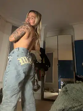 Summerwestt online show from March 29, 6:40 pm