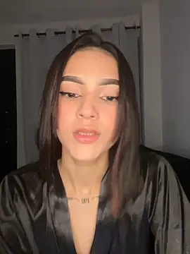 CarolineEvans x online show from April 2, 7:28 am