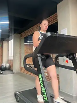 Sofi Collinss online show from March 9, 9:29 pm