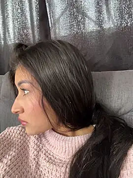 Aylin fire online show from March 18, 7:08 pm