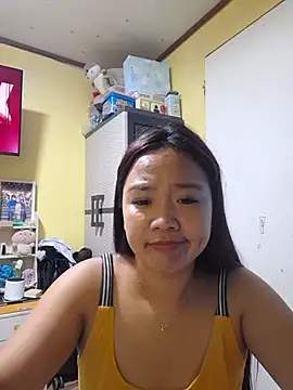 Polished Princess online show from April 11, 1:59 pm