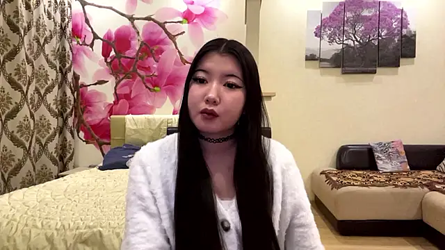 MaeRaads online show from February 27, 6:52 pm