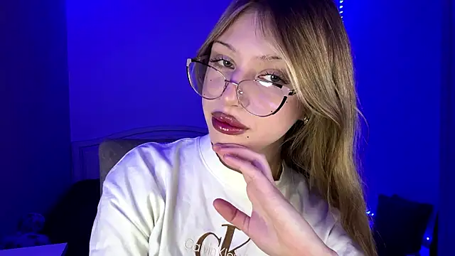 Stefifany online show from February 27, 3:23 pm