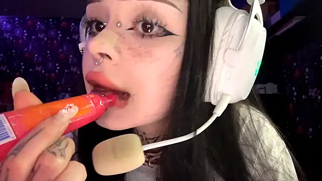 Luna Sohotti online show from March 7, 3:19 pm