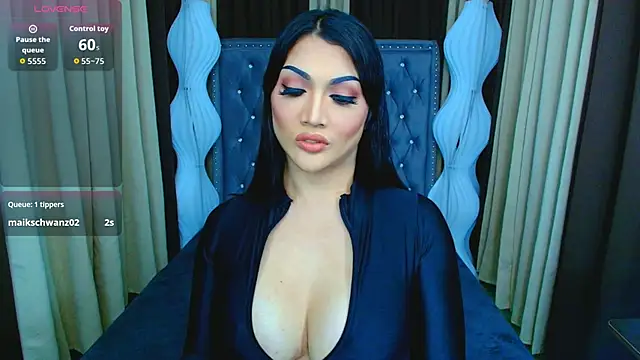 Laureen Hilton online show from February 21, 12:06 pm