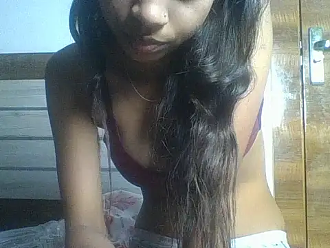 Rani1993 online show from February 21, 8:15 am