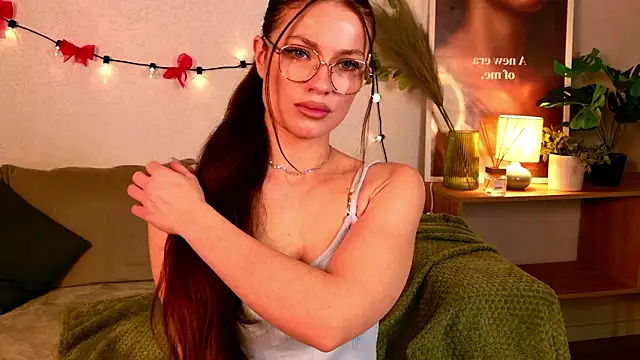 TayaSun online show from February 28, 7:30 am